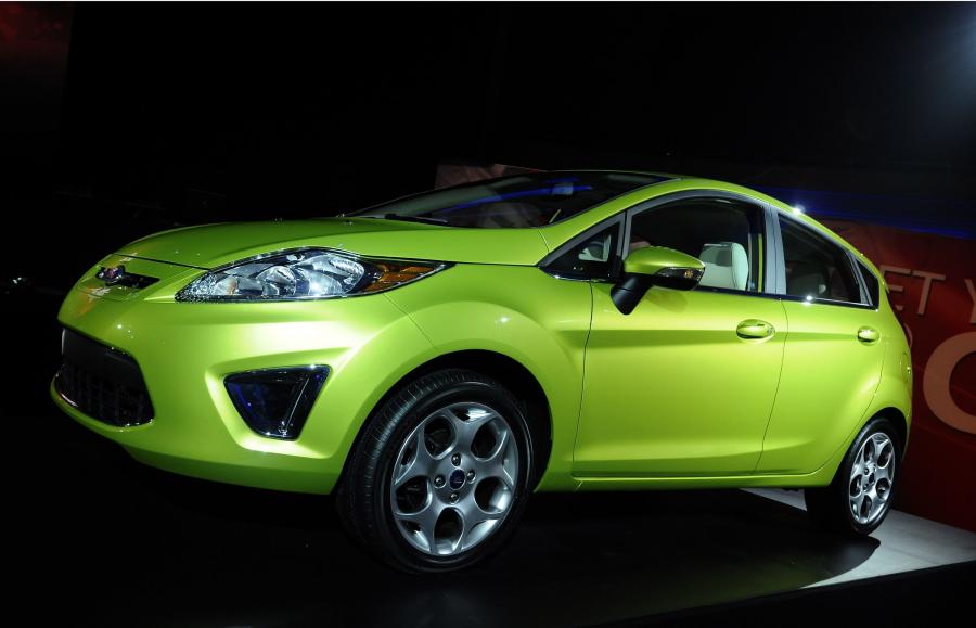  Ford Fiesta 2010 года  (US) (фото 17 из 31)